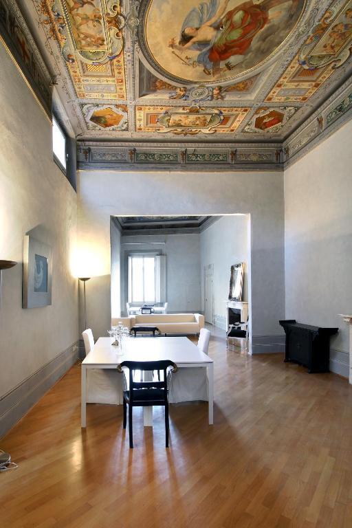 Palazzo Tolomei - Residenza D'Epoca Флоренция Экстерьер фото