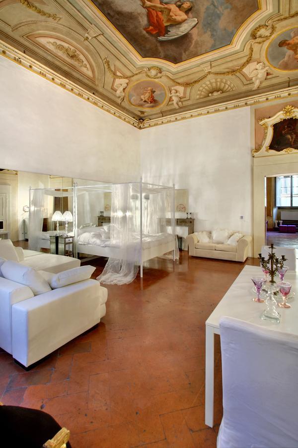 Palazzo Tolomei - Residenza D'Epoca Флоренция Экстерьер фото