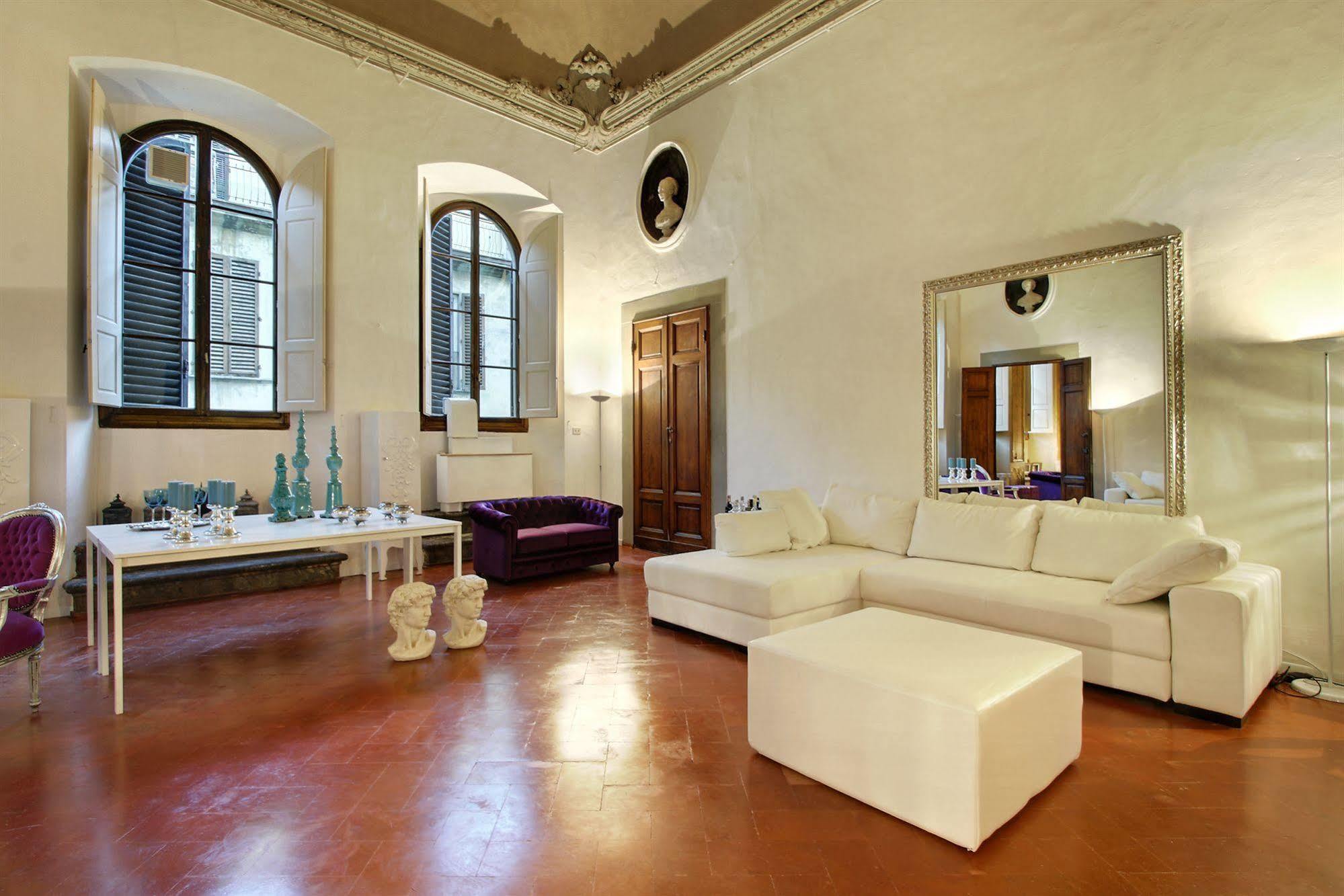 Palazzo Tolomei - Residenza D'Epoca Флоренция Экстерьер фото