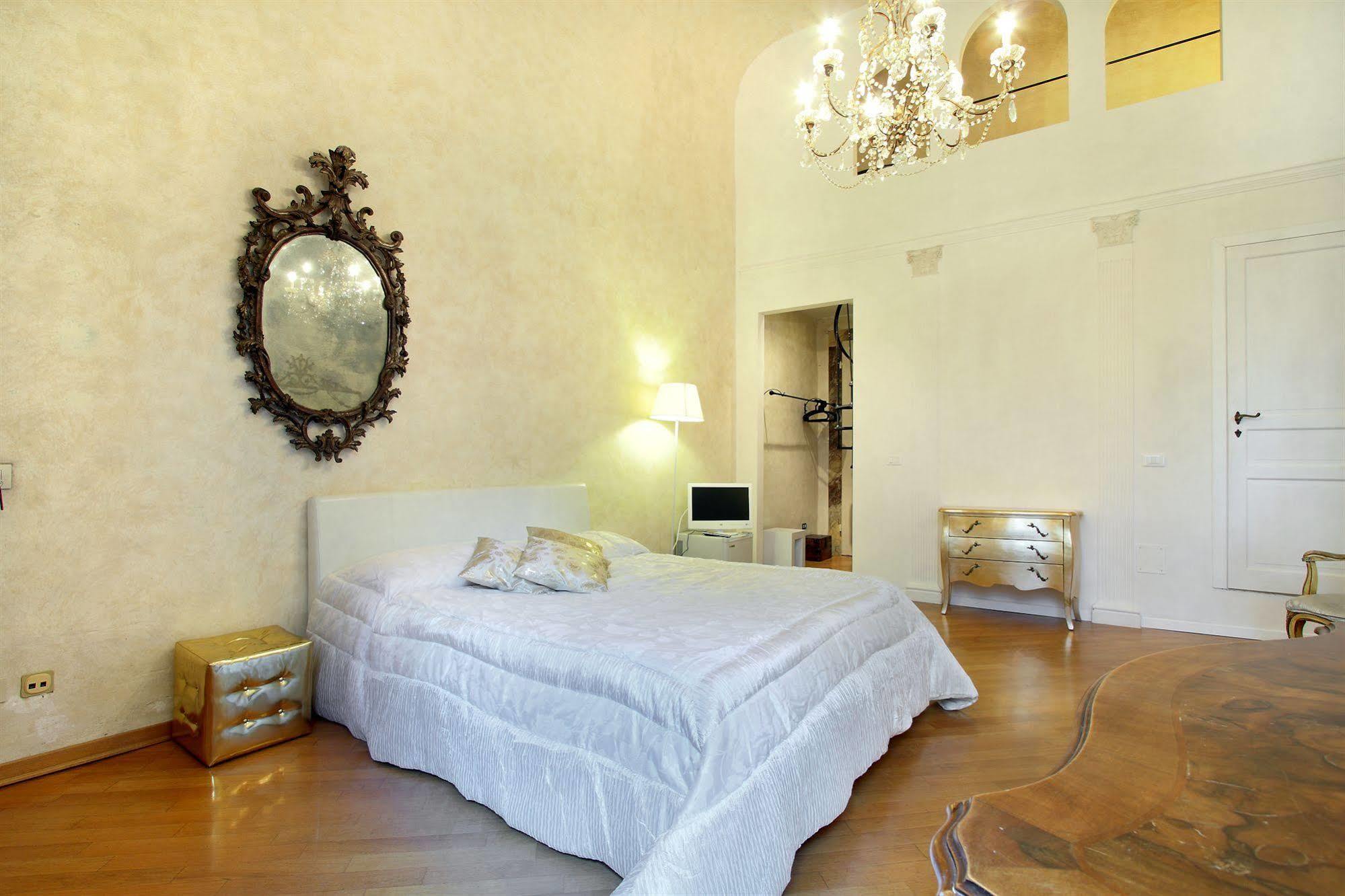 Palazzo Tolomei - Residenza D'Epoca Флоренция Экстерьер фото